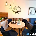 דירה 365pam - Avanti Westin House - Parking, Basen, Jacuzzi, Sauna, Silownia, Parking, Plac Zabaw W Cenie קולובז'ג